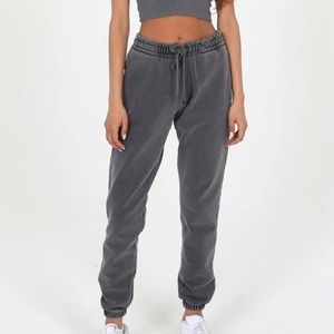 TALENTLESS grey jogg pants✨